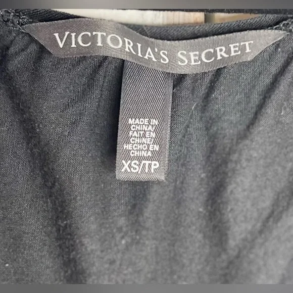 VS Victoria’s Secret w/surplice tulip draped back blk tank sz XS - Picture 3 of 3